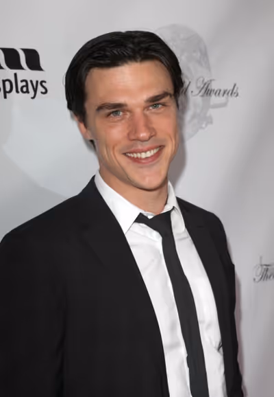 Finn Wittrock  Photo