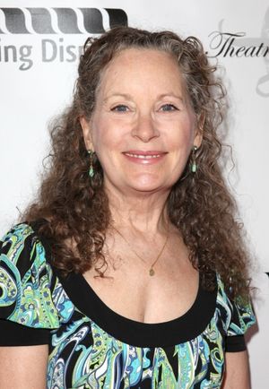 Lizbeth Mackay @ BroadwayWorld Lizbeth Mackay Photo