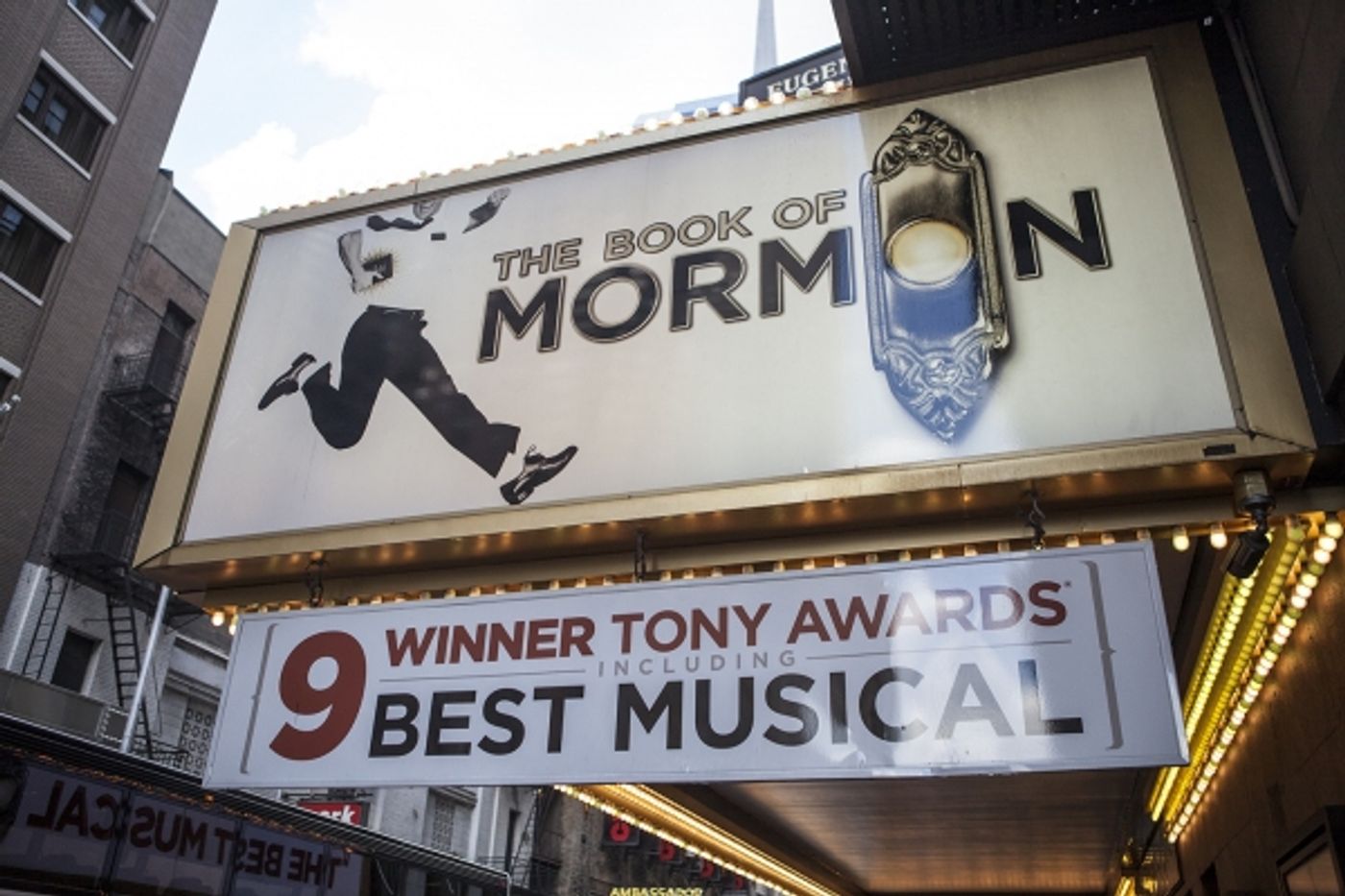 Photo Coverage: Inside THE BOOK OF MORMON's Fan Performance!  Image