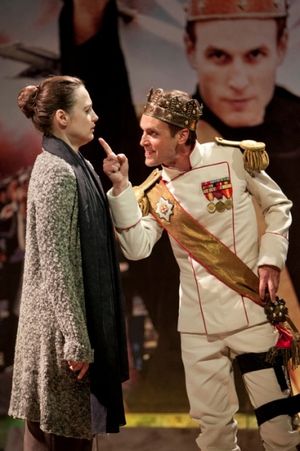 Dana Green as Queen Elizabeth and Jay Whittaker as Richard III @ BroadwayWorld Dana Green as Queen Elizabeth and Jay Whittaker as Richard III Photo