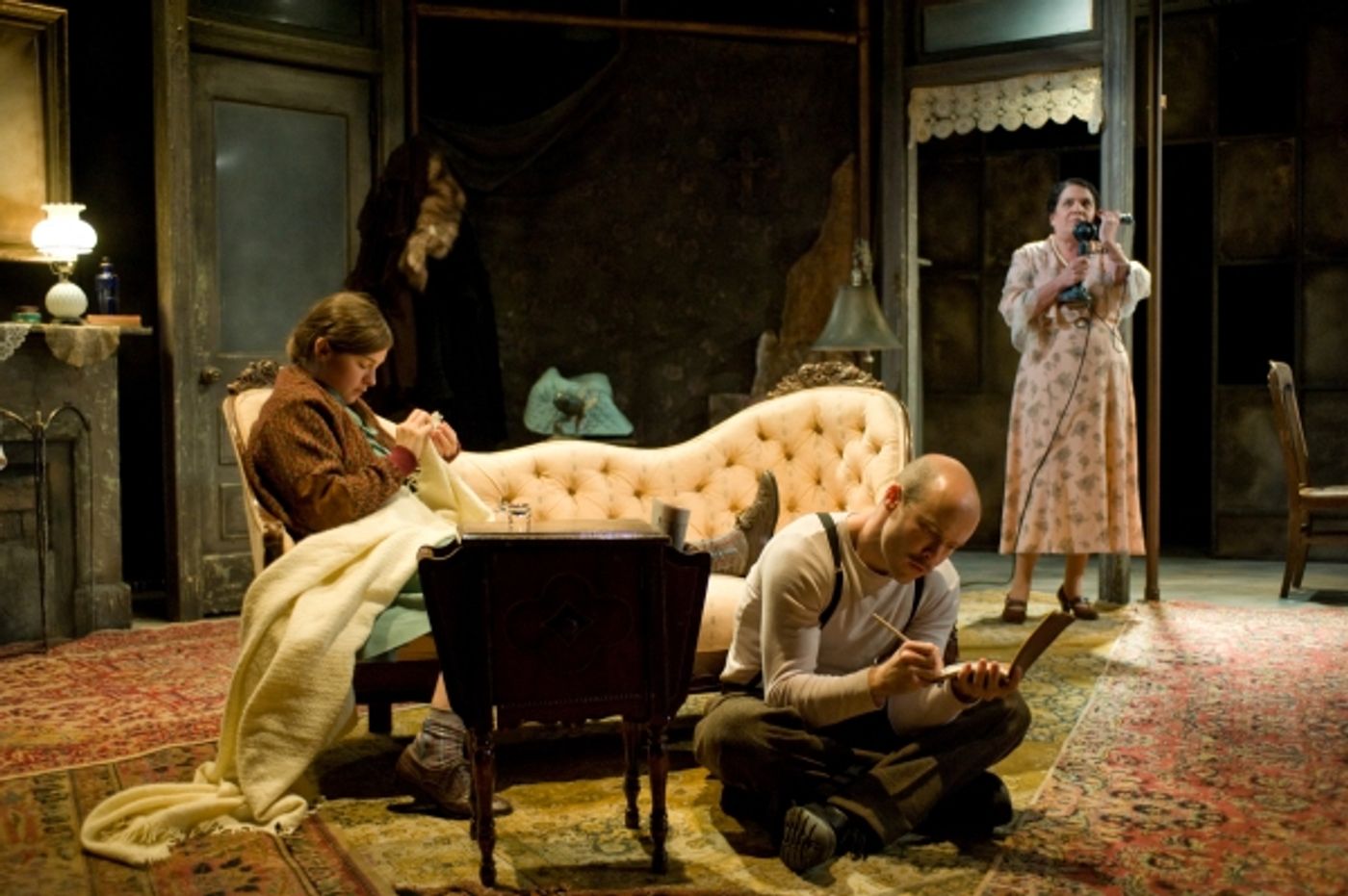 Photo Flash: First Look at THE GLASS MENAGERIE and More in Steppenwolf's NEXT UP 2012  Image