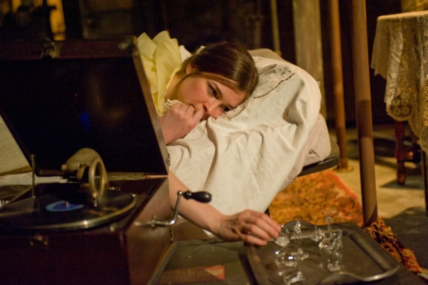 Photo Flash: First Look at THE GLASS MENAGERIE and More in Steppenwolf's NEXT UP 2012  Image