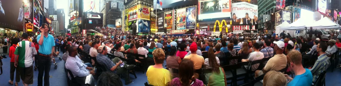 Photo Coverage: On the Scene with Tony Fans in Times Square!  Image