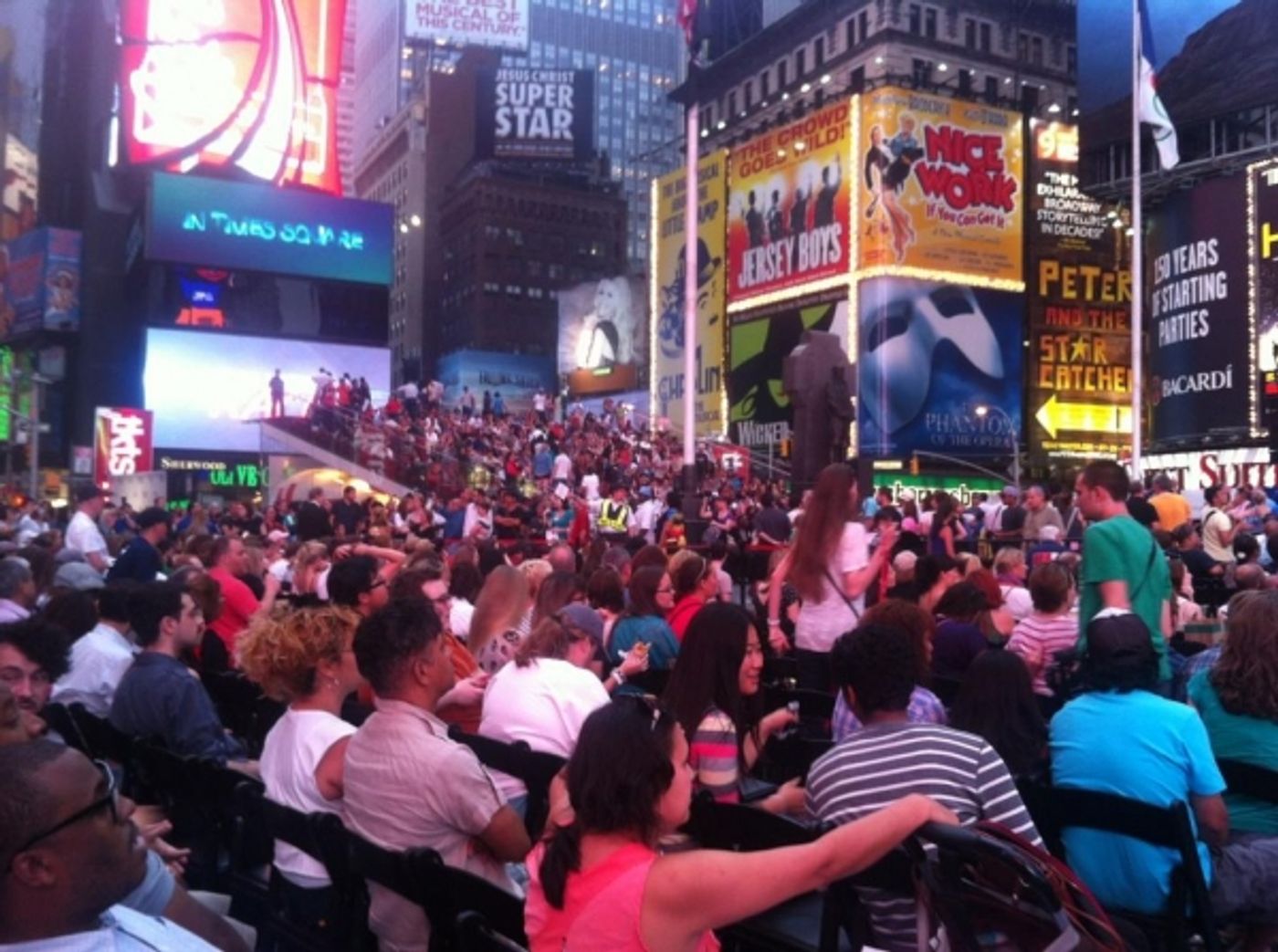 Photo Coverage: On the Scene with Tony Fans in Times Square!  Image