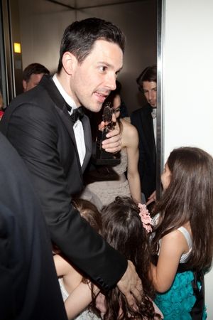 Steve Kazee and the girls @ BroadwayWorld Steve Kazee and the girls Photo