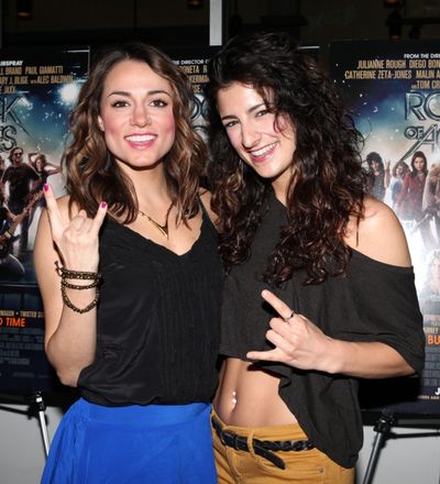 Neka Zang & Tessa Alves Photo