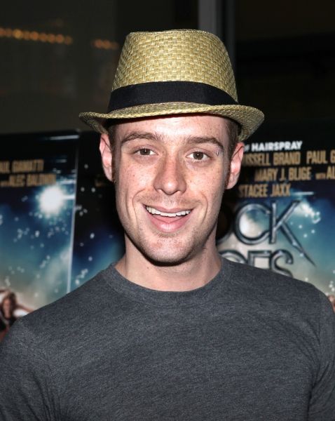 Photo Coverage: Broadway Celebrates ROCK OF AGES Film in Times Square — photo 8 of 25