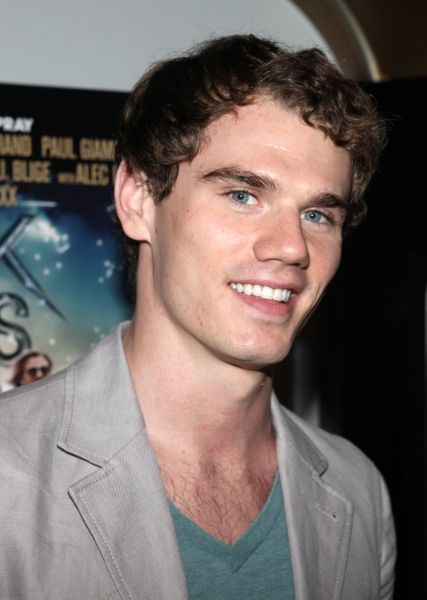 Photo Coverage: Broadway Celebrates ROCK OF AGES Film in Times Square — photo 15 of 25