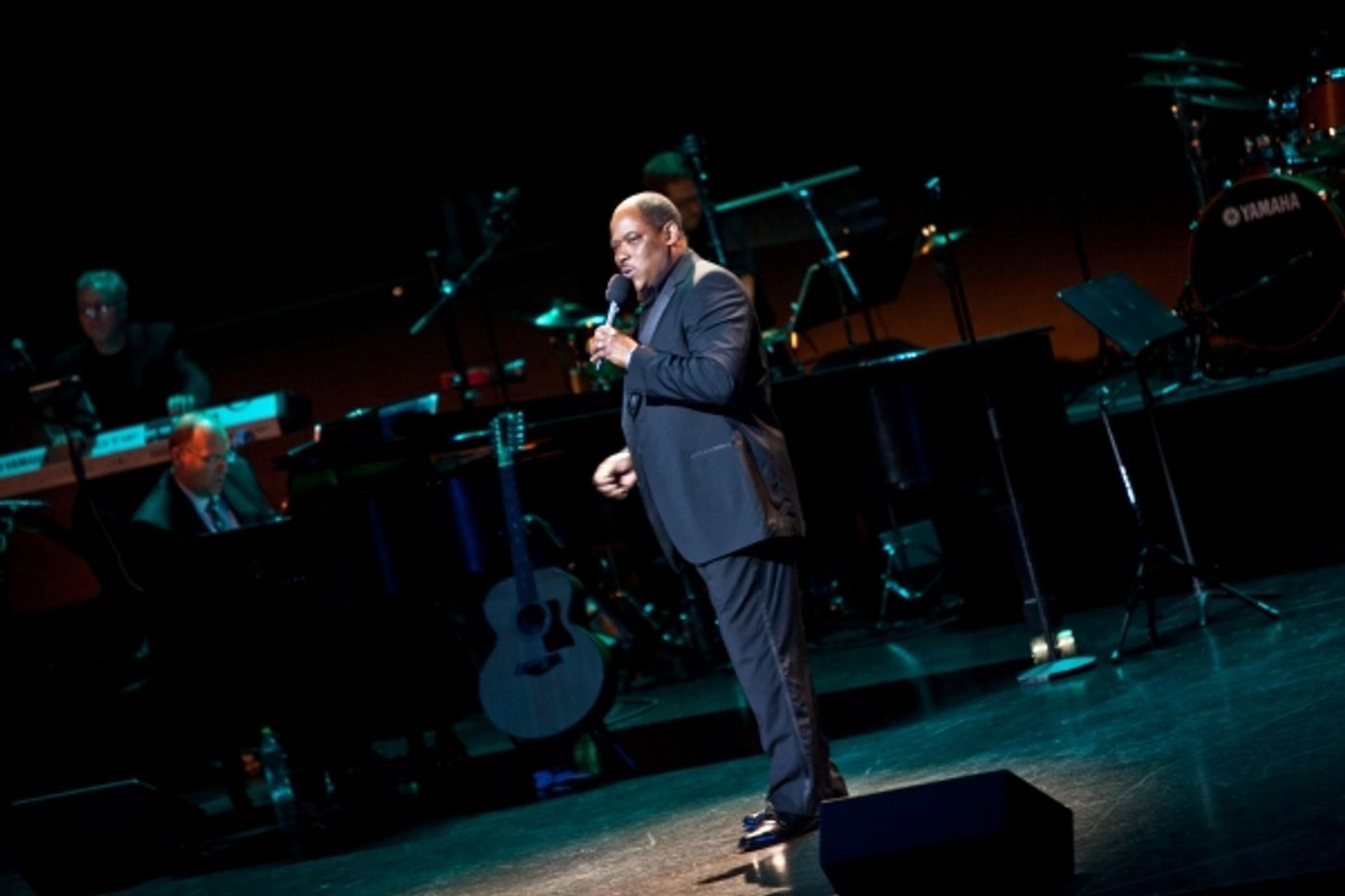 Photo Coverage: Jeremy Jordan, Laura Bush & More Honor Jon Bon Jovi; Support Homeless Youth  Image