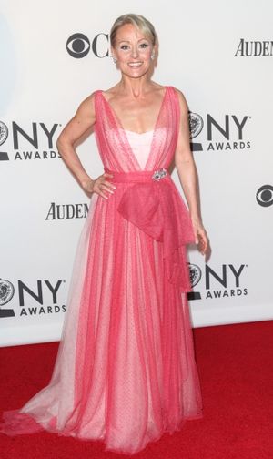 Tracie Bennett @ BroadwayWorld Tracie Bennett Photo
