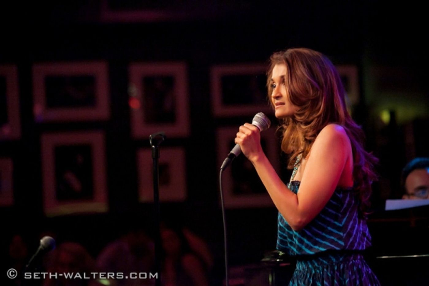 Photo Flash: Jenn Colella, Christiane Noll, et al. Visit CAST PARTY!  Image