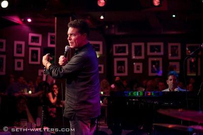 Clint Holmes Photo