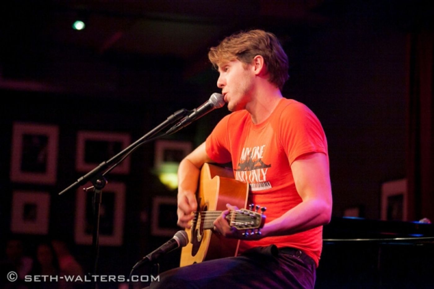 Photo Flash: Jenn Colella, Christiane Noll, et al. Visit CAST PARTY!  Image