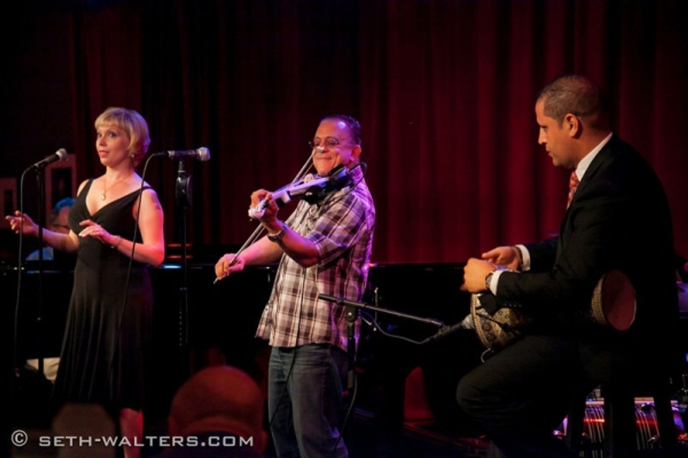 Photo Flash: Jenn Colella, Christiane Noll, et al. Visit CAST PARTY!  Image