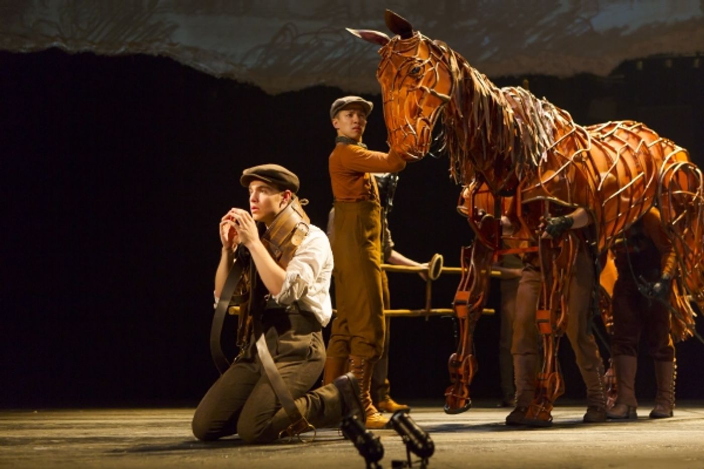 Photo Flash: WAR HORSE Launches National Tour in LA!  Image