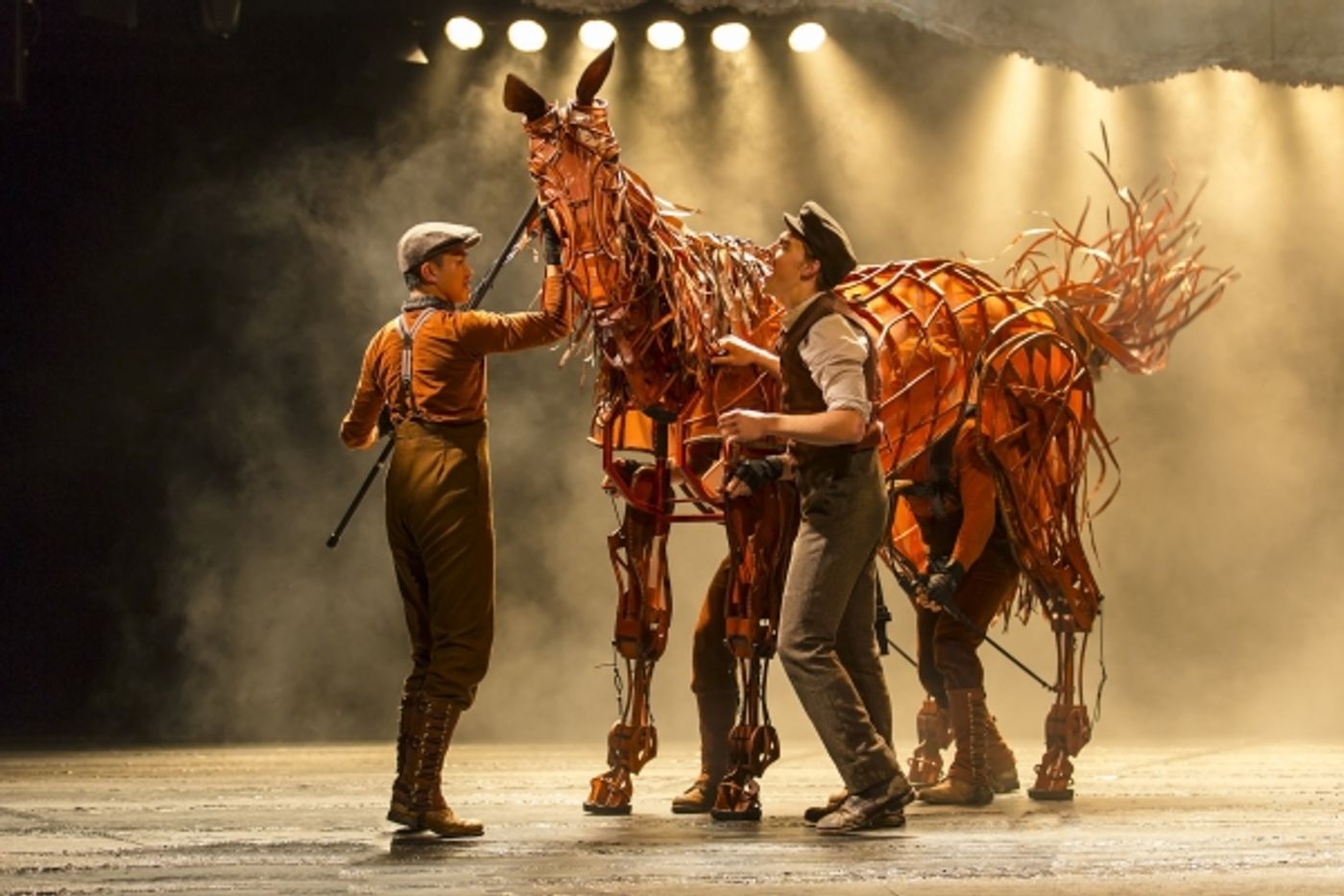 Photo Flash: WAR HORSE Launches National Tour in LA!  Image