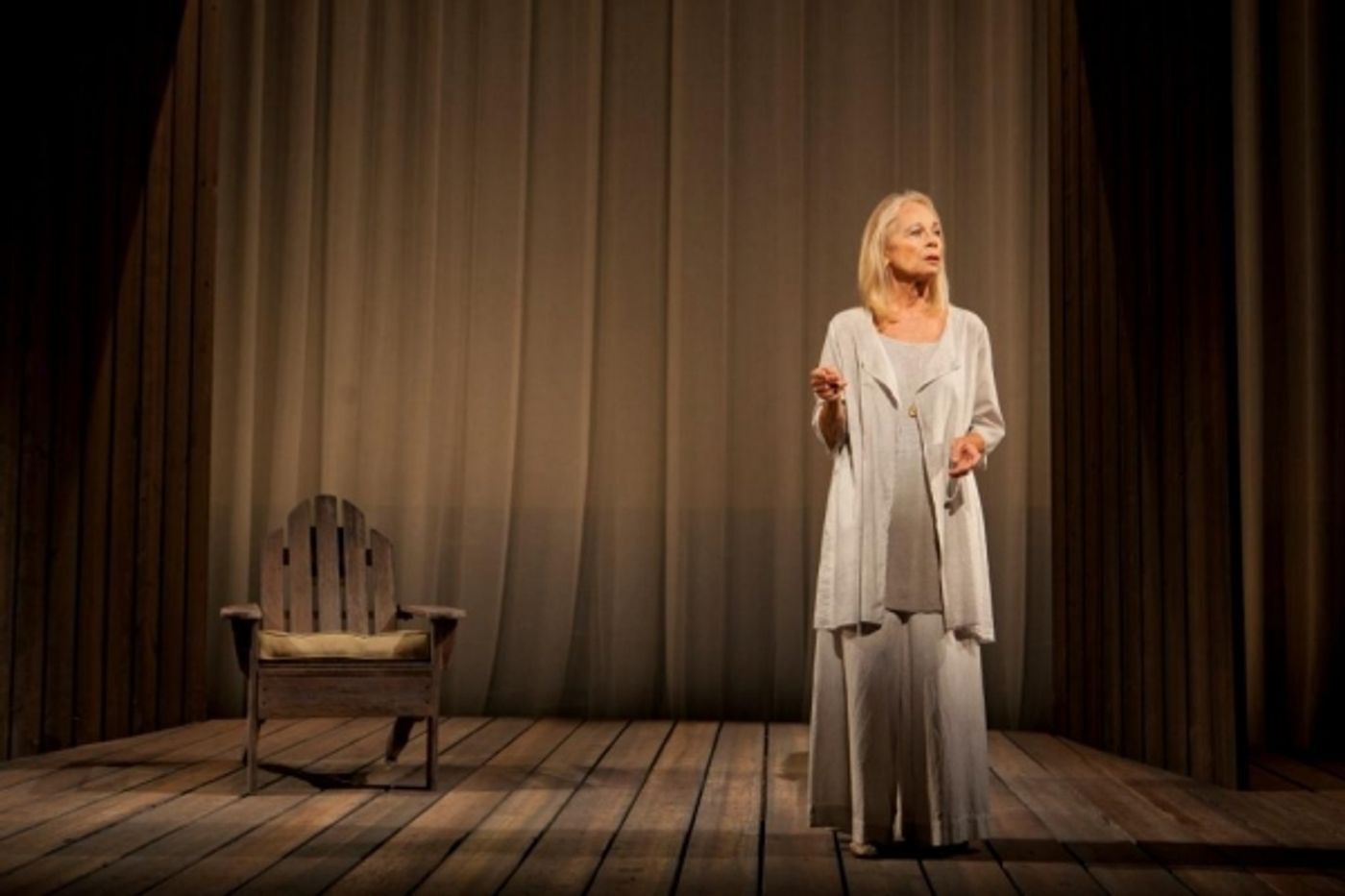 Photo Flash: Maureen Anderman in THE YEAR OF MAGICAL THINKING at Westport Country Playhouse Photo Flash: Maureen Anderman in THE YEAR OF MAGICAL THINKING at Westport Country Playhouse Image