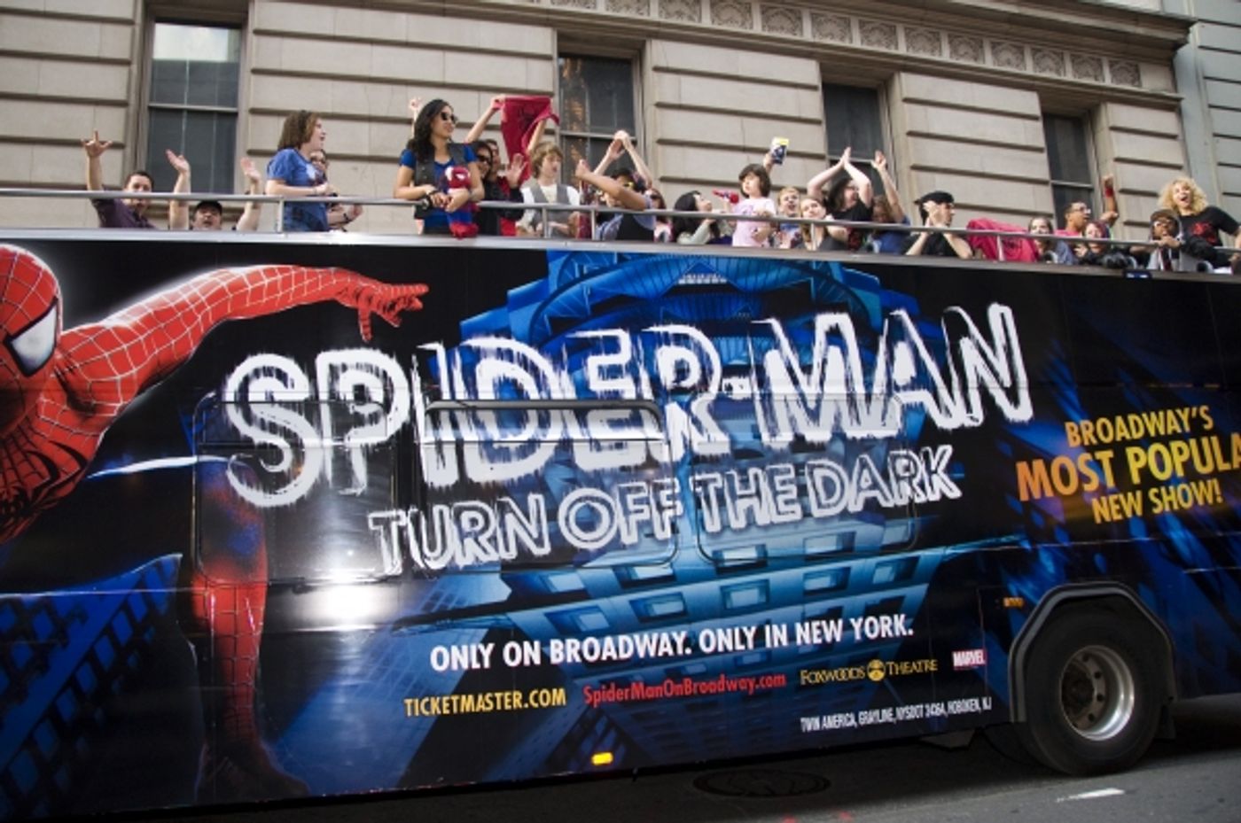Photo Coverage: SPIDER-MAN Celebrates One Year on Broadway  Image