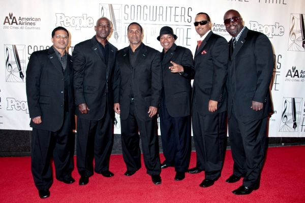 Photo Flash: Bette Midler, Constantine Maroulis, Cheyenne Jackson et al. at Songwriters Hall of Fame 2012 Gala — photo 28 of 32