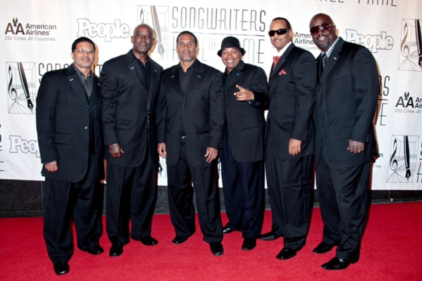 Photo Flash: Bette Midler, Constantine Maroulis, Cheyenne Jackson et al. at Songwriters Hall of Fame 2012 Gala Photo Flash: Bette Midler, Constantine Maroulis, Cheyenne Jackson et al. at Songwriters Hall of Fame 2012 Gala Image