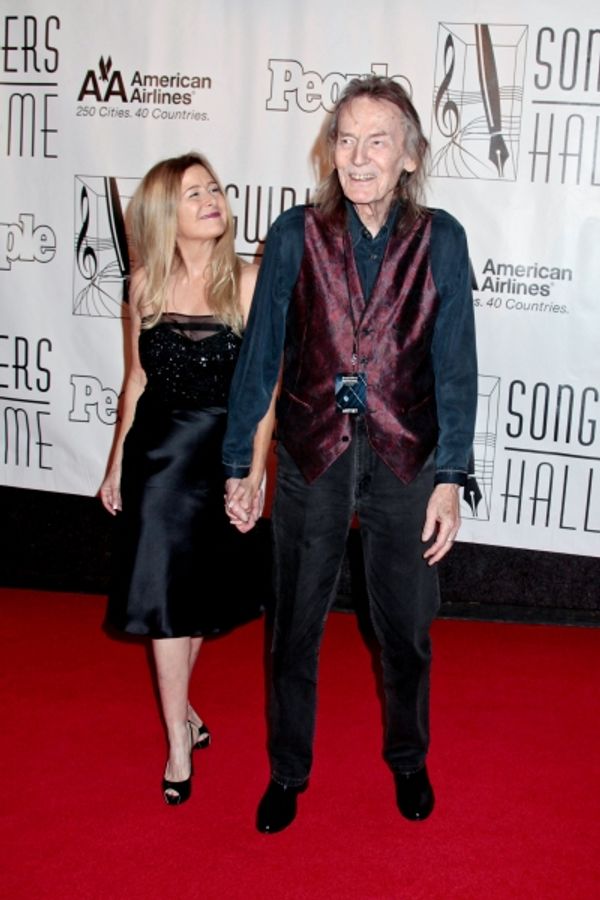 Gordon Lightfoot and fiancÃ©e Kim
 Photo