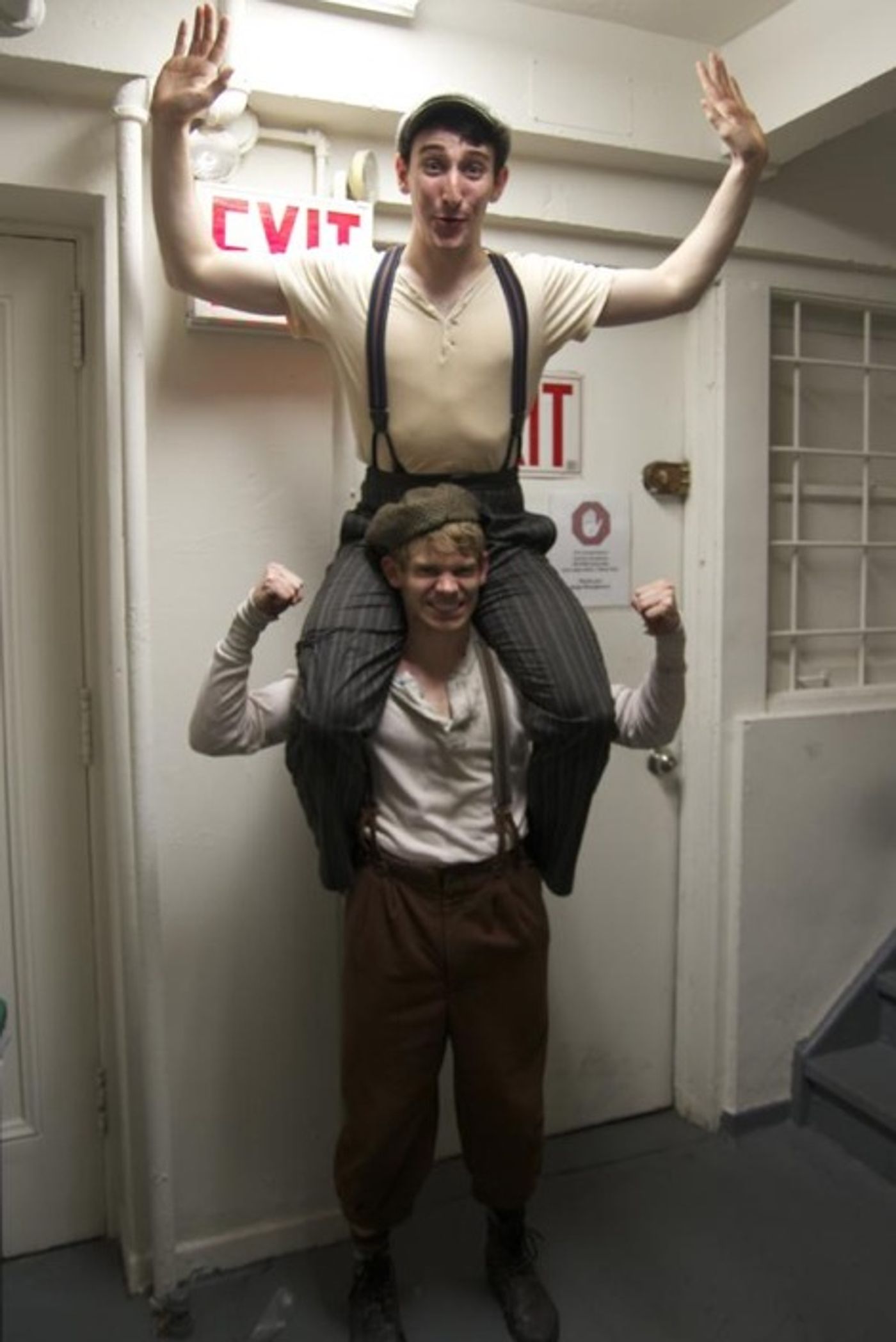 Photo Flash: Saturday Intermission Pics, June 16 - Michael Cerveris, Michael McGrath & More - UPDATED!  Image