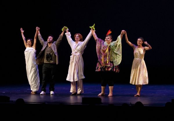 Rosie Perez, David Krumholtz, Diane Neal, Ashley Fink and Jessica Szohr
 Photo