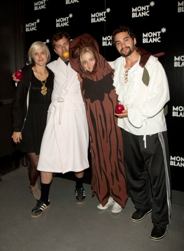 Charity Wakefield, Joshua Jackson, Gillian Jacobs and Ramon Rodriguez 
 Photo