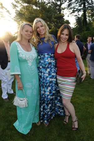 Debbie Bancroft, Aviva Drescher and Tiffany Dubin @ BroadwayWorld Debbie Bancroft, Aviva Drescher and Tiffany Dubin Photo