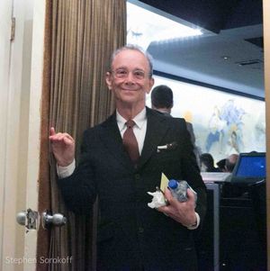Joel Grey Photo