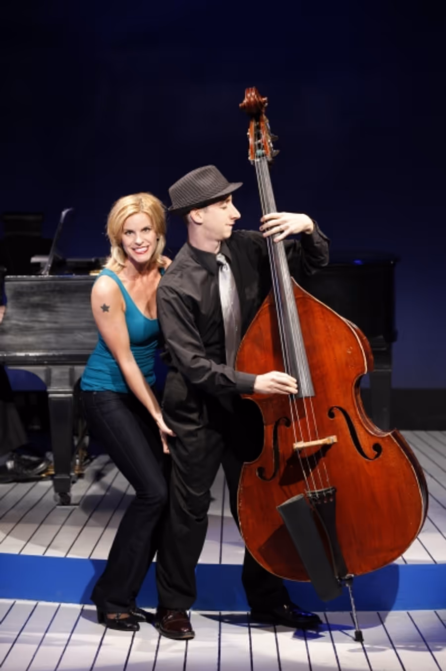 Photo Flash: First Look at Christiane Noll, Jenn Colella, and More in CLOSER THAN EVER Image