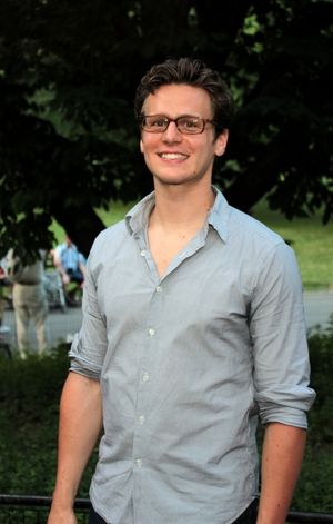 Jonathan Groff Photo