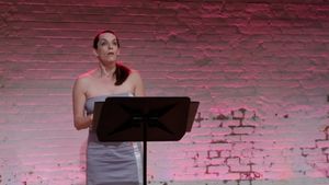 Julia Murney @ BroadwayWorld Julia Murney Photo