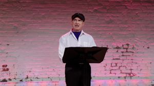 Steven Cupo @ BroadwayWorld Steven Cupo Photo