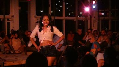 Danielle Mone Truitt Photo