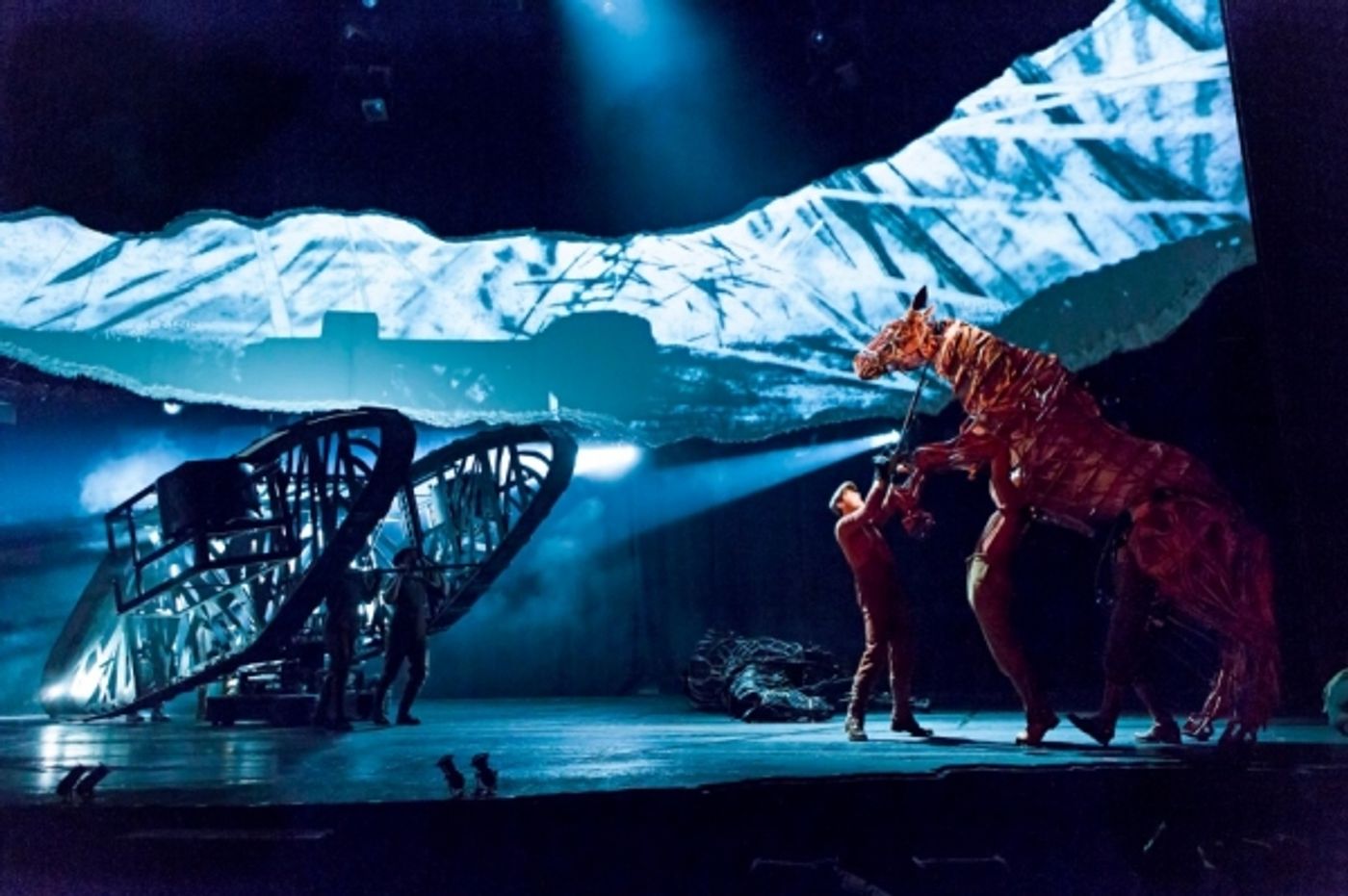 Photo Flash: More from WAR HORSE National Tour, Opening in L.A. June 29! Image