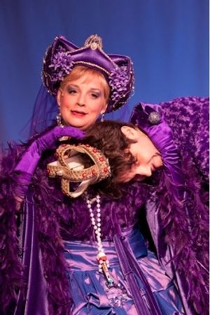 Julie Shaw @ BroadwayWorld Julie Shaw Photo