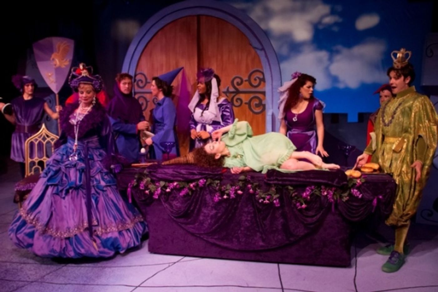 Photo Flash: New Images from ONCE UPON A MATTRESS at the Coterie Theatre  Image