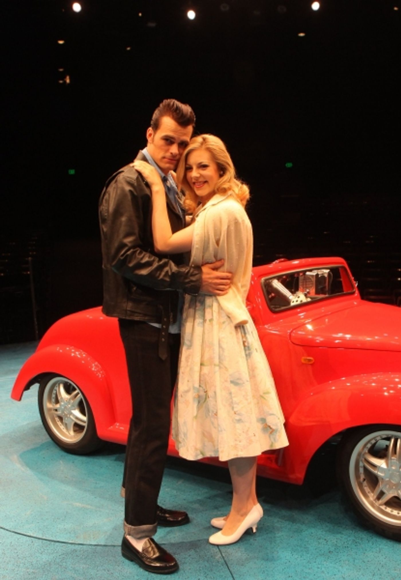 Photo Flash: First Look at Kirsten Scott and Brandon Albright in Music Circus' GREASE at the Wells Fargo Pavilion Photo Flash: First Look at Kirsten Scott and Brandon Albright in Music Circus' GREASE at the Wells Fargo Pavilion Image