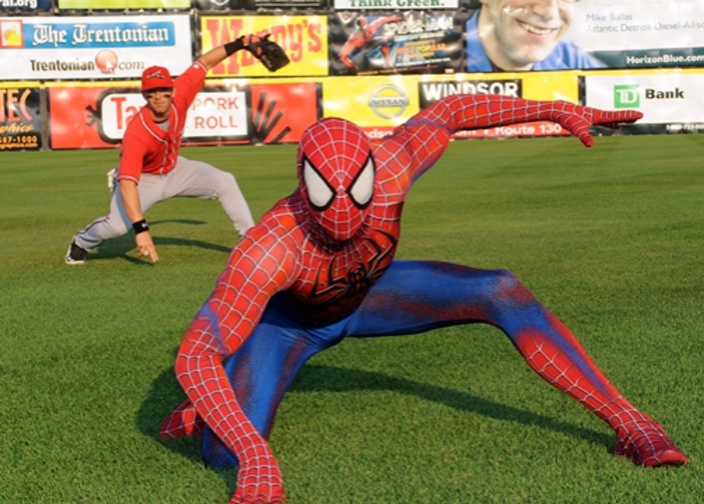 Photo Flash: SPIDER-MAN Throws First Pitch for Trenton Thunder  Image
