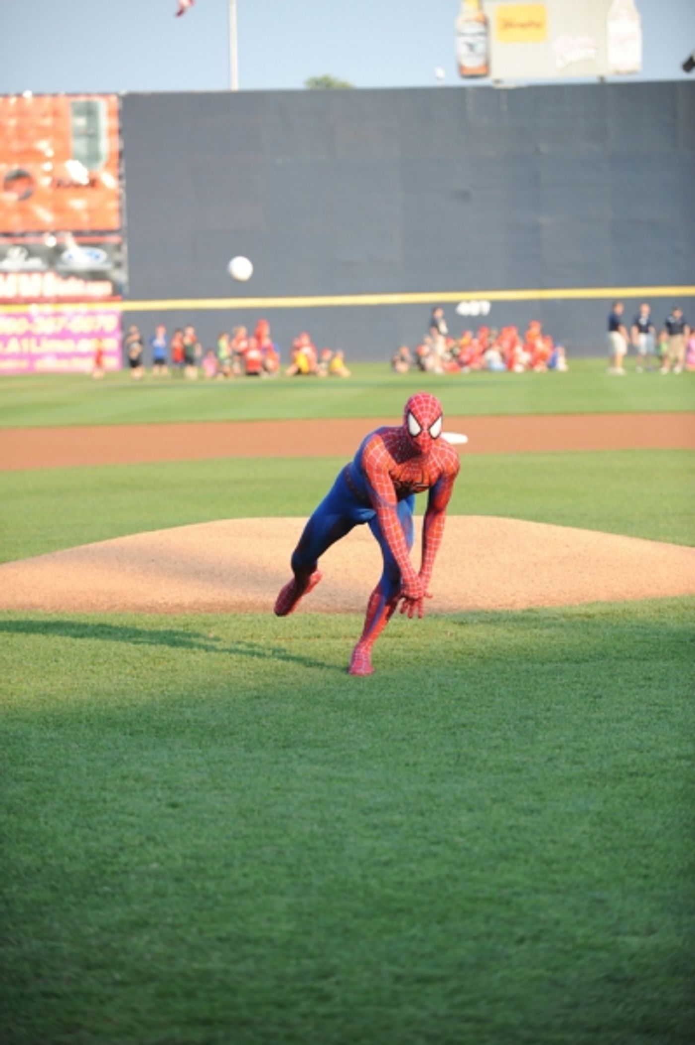 Photo Flash: SPIDER-MAN Throws First Pitch for Trenton Thunder  Image