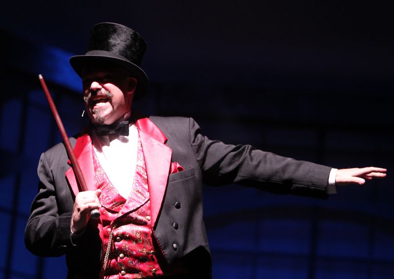 Photo Flash: First Look at Nikki Snelson and More in NVB Playhouse's CABARET — photo 5 of 6