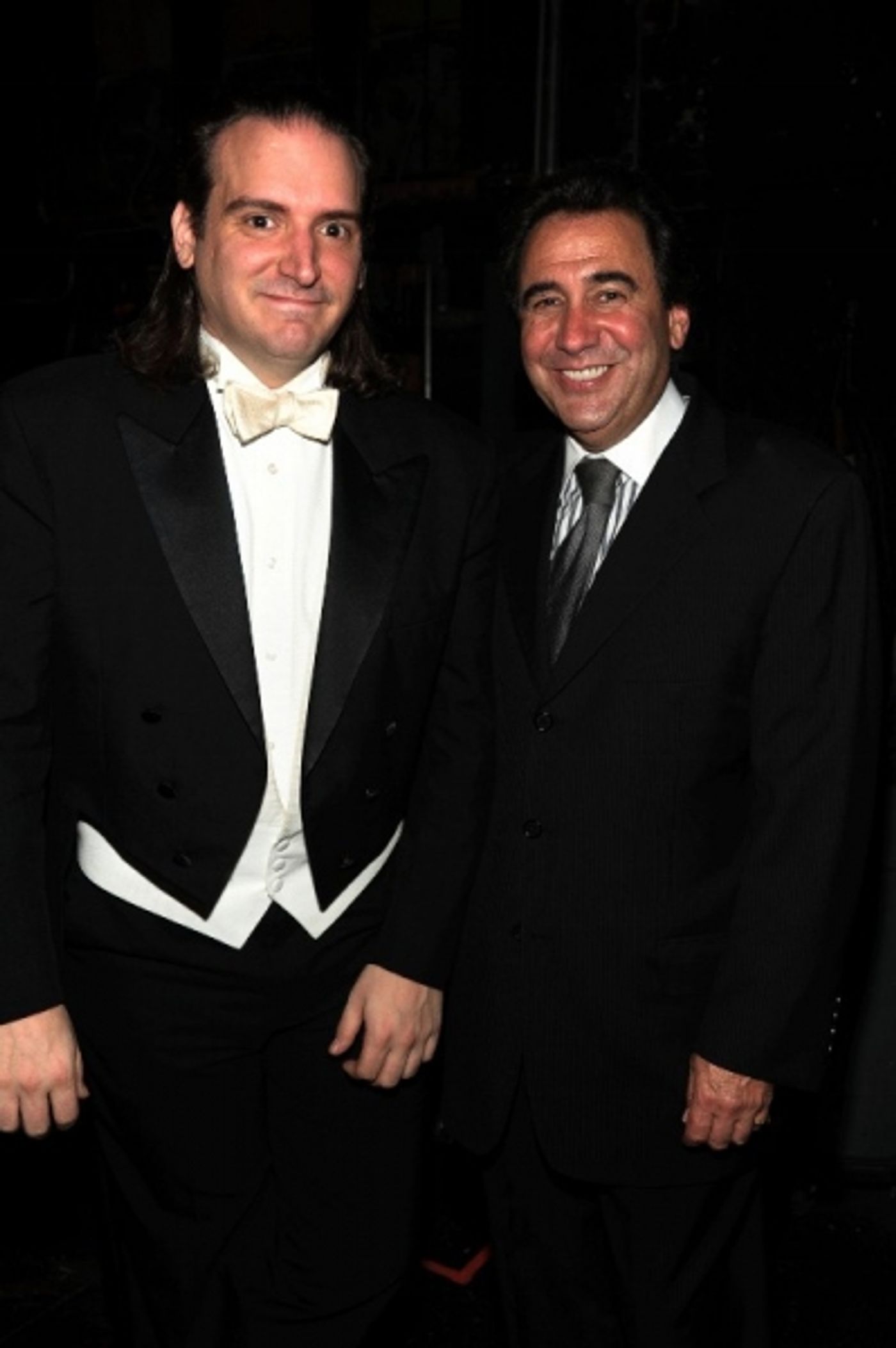 Photo Flash: Mo Rocca Visits Dicapo Opera Theatre  Image