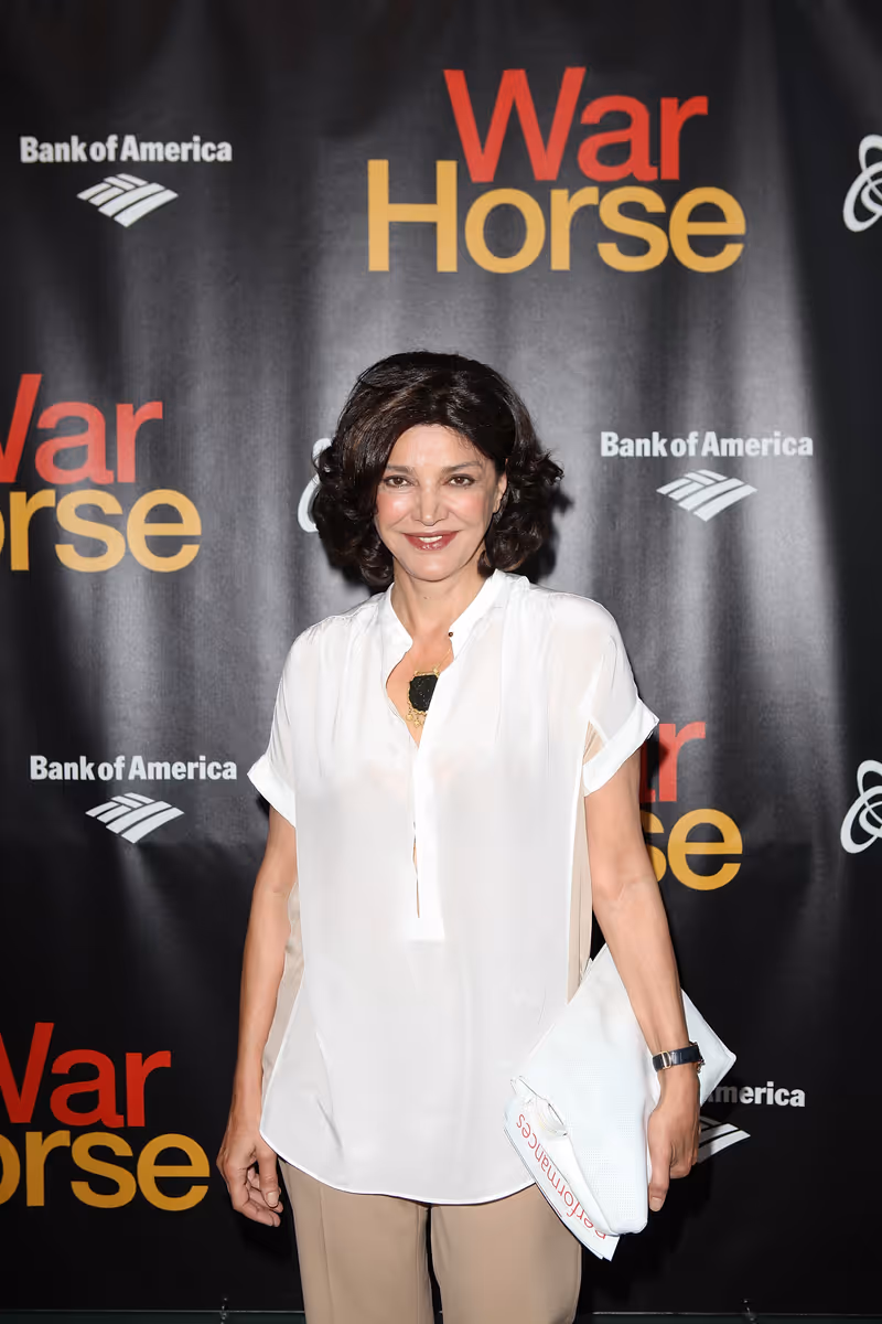 Photo Flash: The Stars Walk the Red Carpet for WAR HORSE Opening Night in LA! — photo 2 of 35