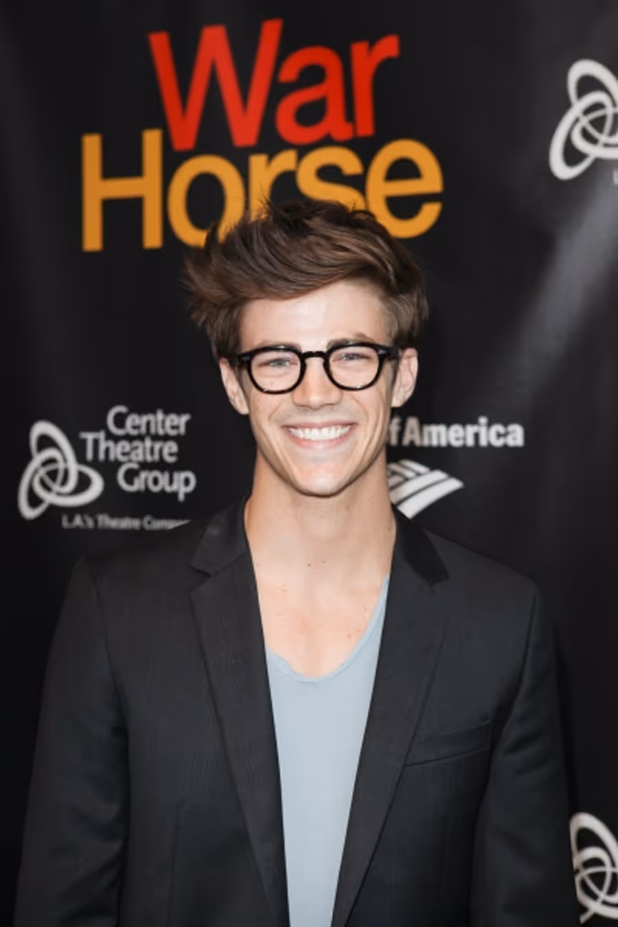 Photo Flash: The Stars Walk the Red Carpet for WAR HORSE Opening Night in LA! Image