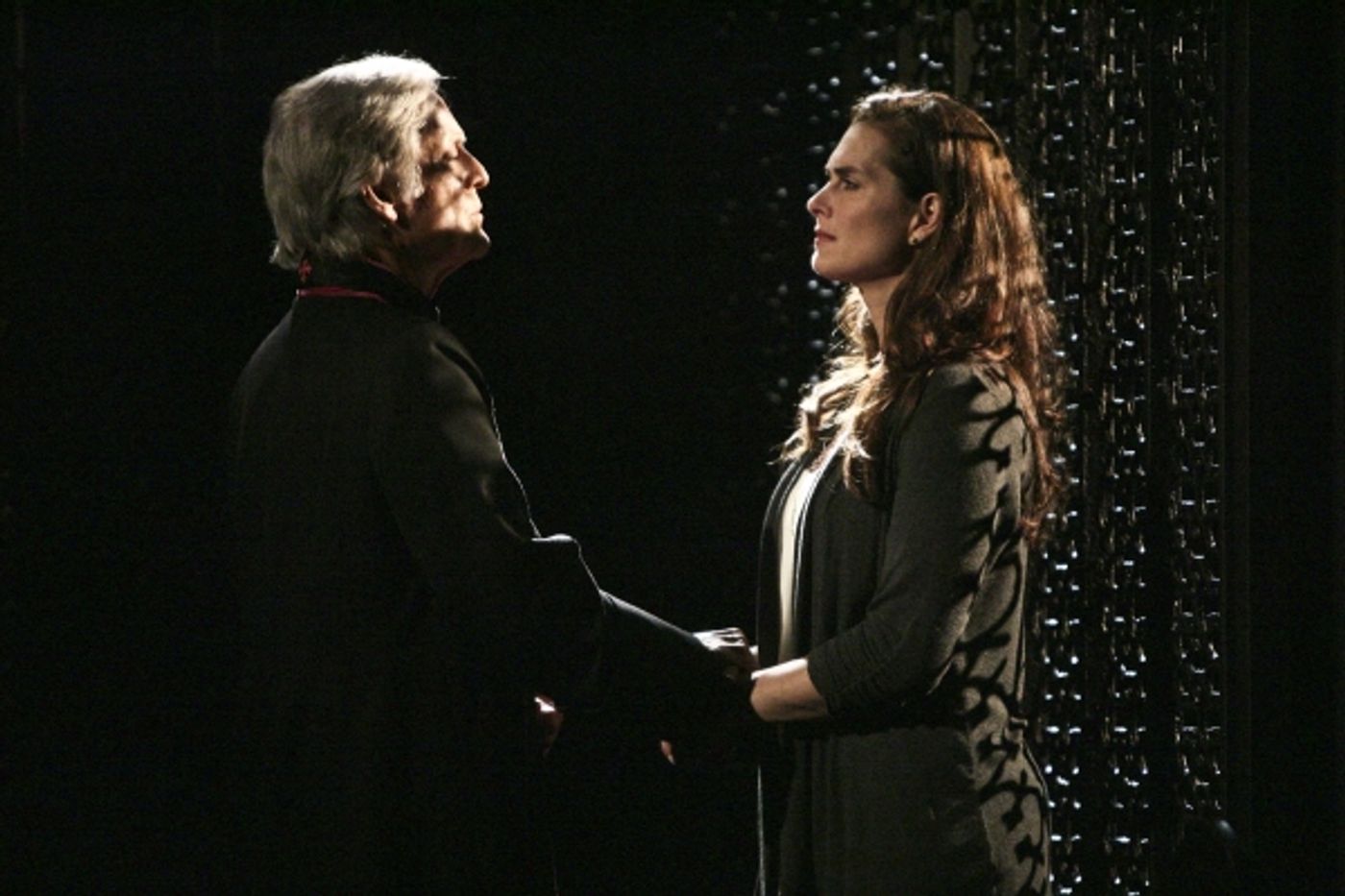 Photo Flash: First Look at Brooke Shields, Richard Chamberlain, Emily Yetter et al. in THE EXORCIST at Geffen Playhouse!  Image