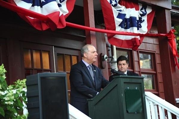 BCP Producing Director Jed Bernstein introduces Congressman Michael Fitzpatrick Photo