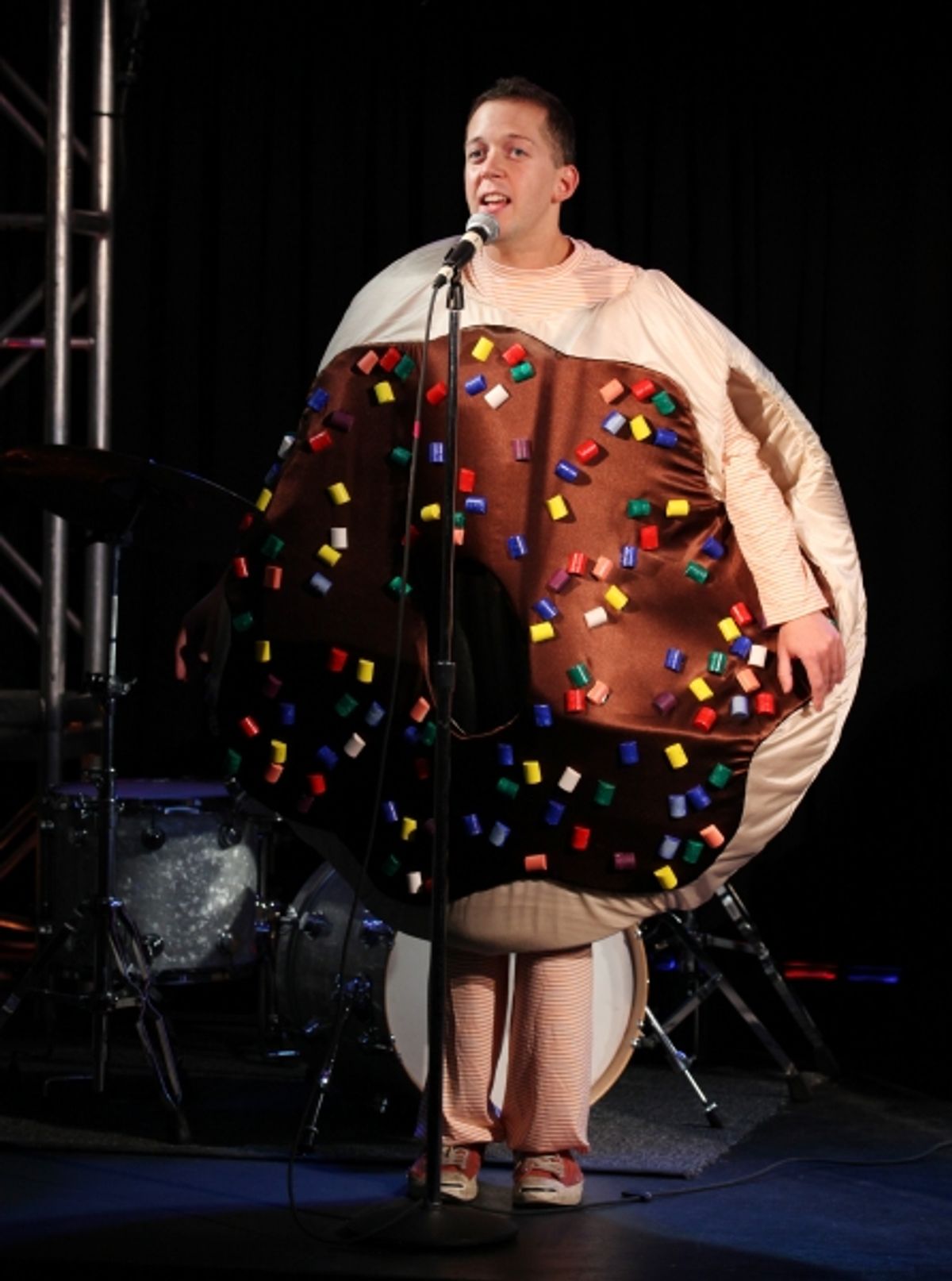 Tom Deckman   'Arnie The Doughnut' at 