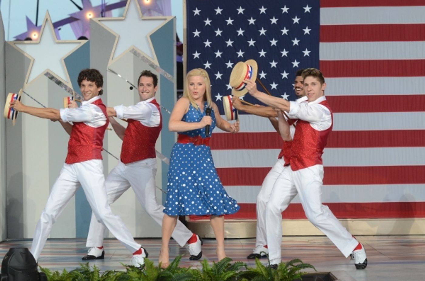 Photo Flash: Kelli O'Hara, Matthew Broderick, Megan Hilty & More in A CAPITOL FOURTH - Official Concert Shots!  Image