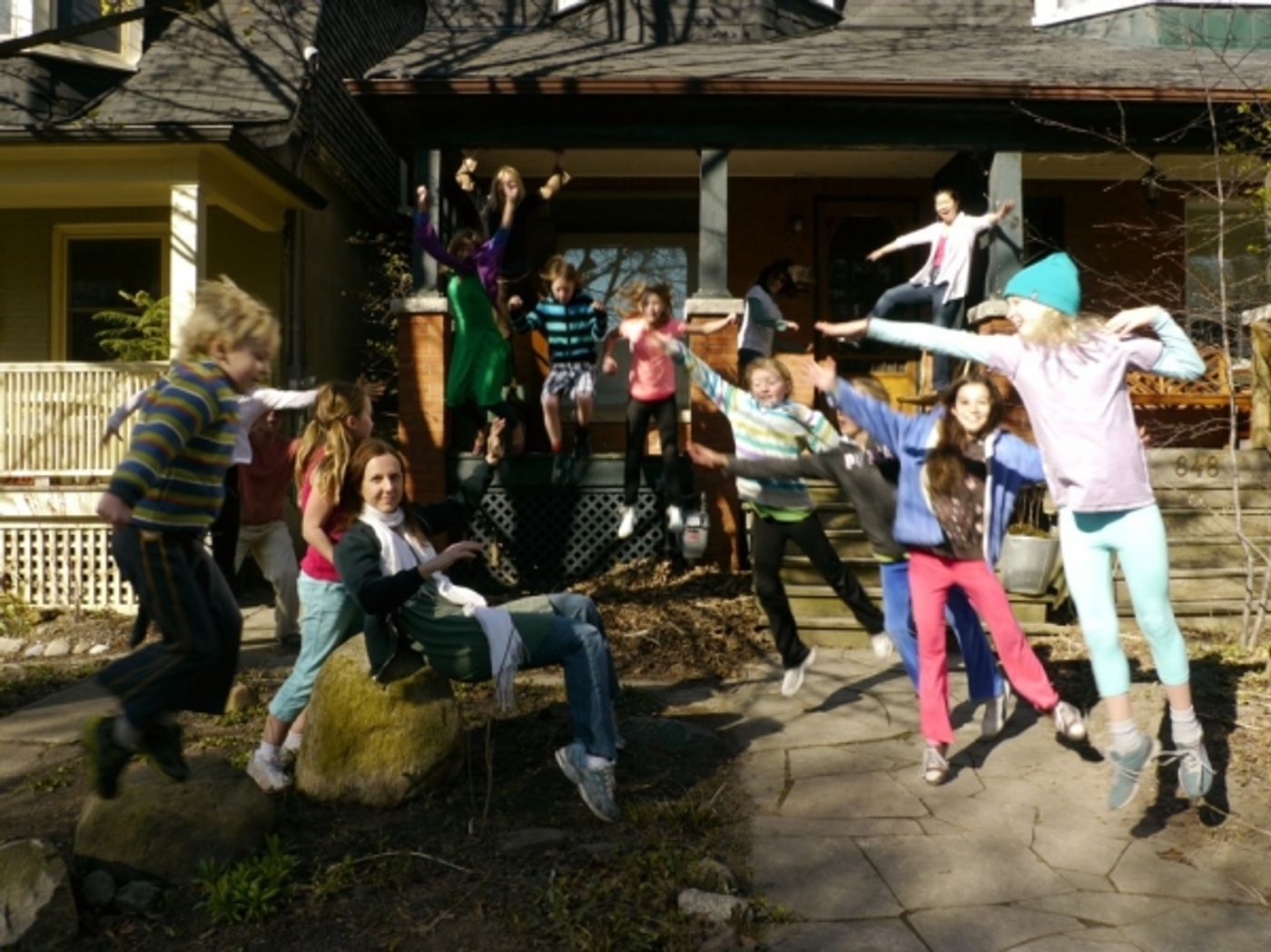 Photo Flash: Toronto's Kaeja d'Dance Presents PORCH VIEW DANCES, Now thru 7/22 Photo Flash: Toronto's Kaeja d'Dance Presents PORCH VIEW DANCES, Now thru 7/22 Image